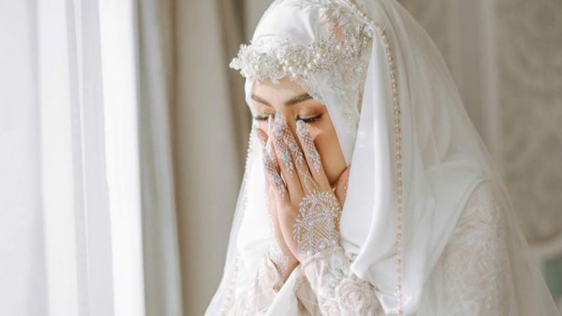 Bagi Wanita yang Memutuskan Tidak Menikah, UAS: Allah akan Memberikan Rezeki Maka Menikahlah